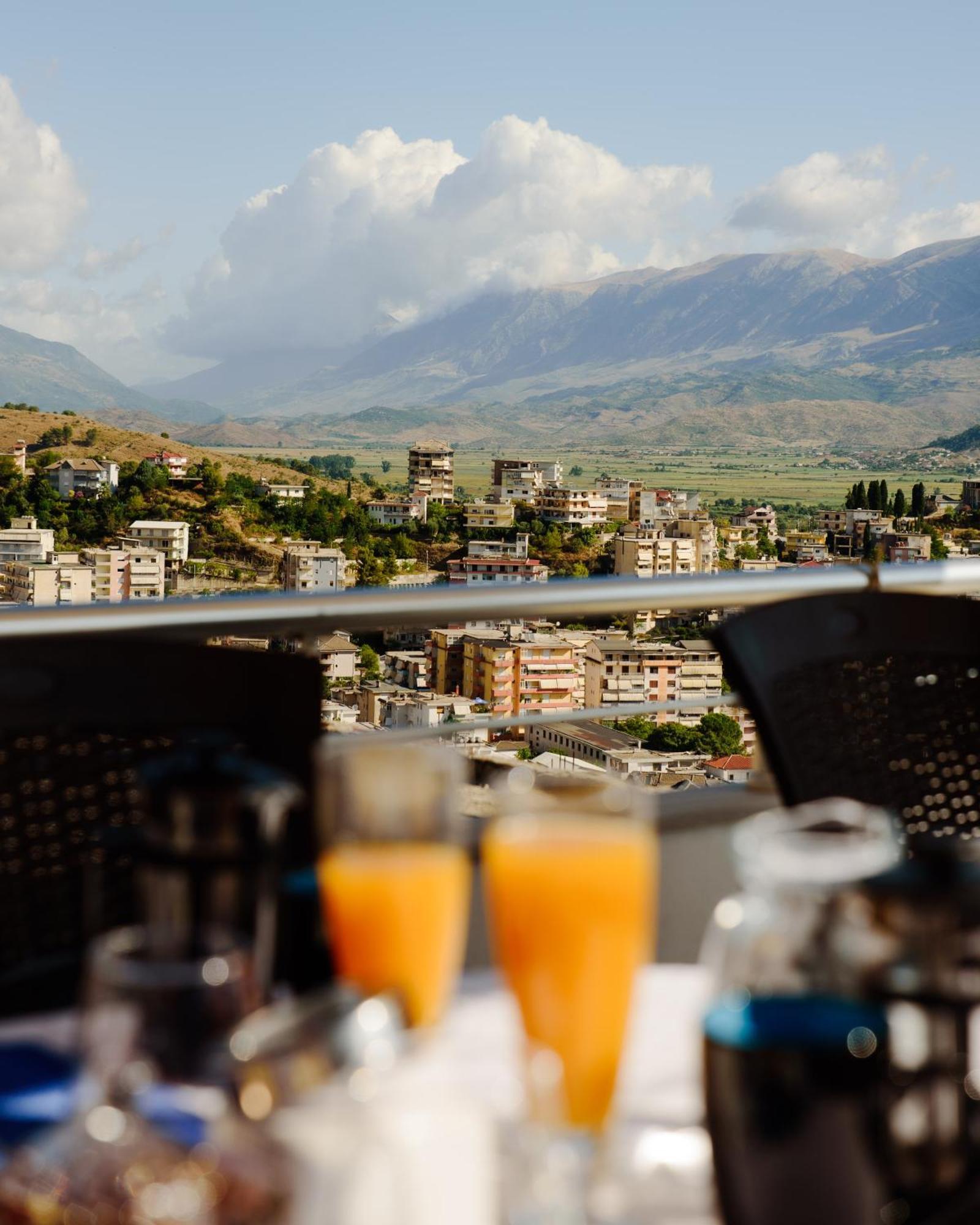 Hoxha Gjirokastra